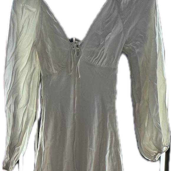 Ever New  Cut Out Midi Open Back Puff-Sleeve white Midi Dress - Picture 2 of 4